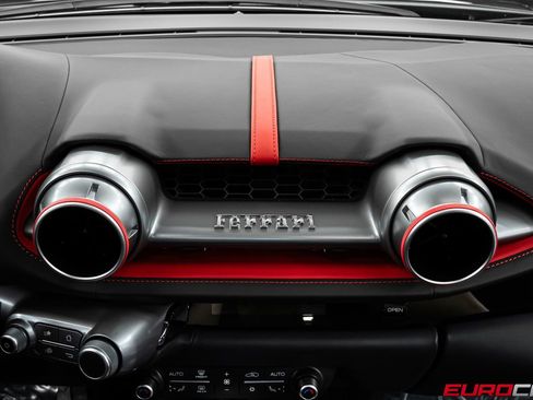 Used 2020 Ferrari 812 Superfast image 28
