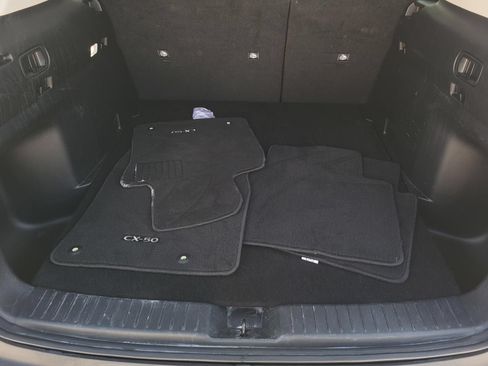 Used 2025 MAZDA CX-50 AWD 2.5 S w/ Premium Plus Pkg image 9
