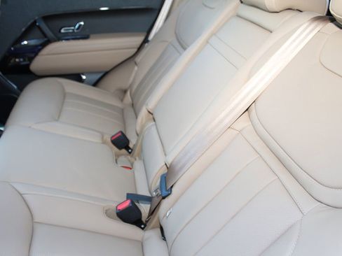 New 2026 Land Rover Range Rover Sport SE AWD/4WD image 18