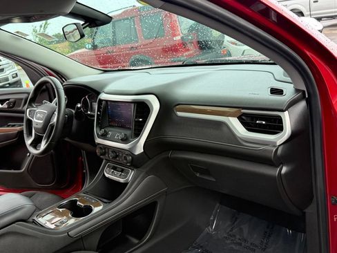 Used 2021 GMC Acadia SLE w/ Driver Convenience Package FWD image 16