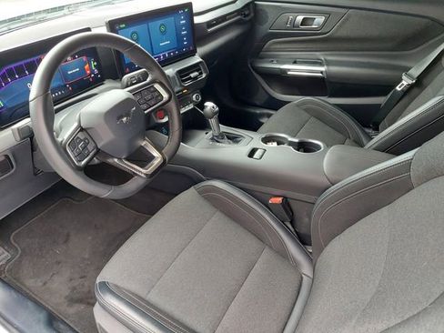 Used 2024 Ford Mustang Coupe image 6