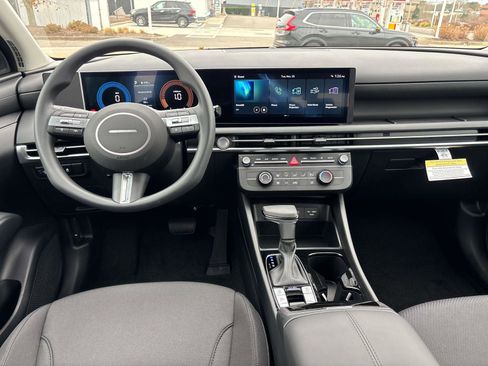 New 2026 Hyundai Tucson SE image 7
