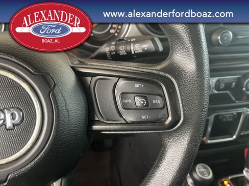 Used 2018 Jeep Wrangler Unlimited Sport AWD/4WD image 24