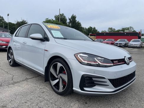 Used 2019 Volkswagen Golf 4-Door FWD image 3