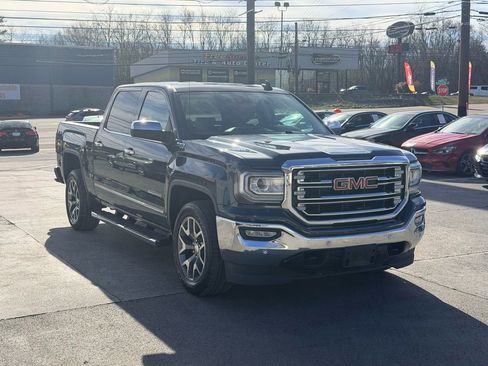 Used 2018 GMC Sierra 1500 SLT w/ SLT Premium Package image 8