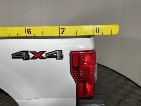 Used 2022 Ford F350 XL w/ Power Equipment Group image 8