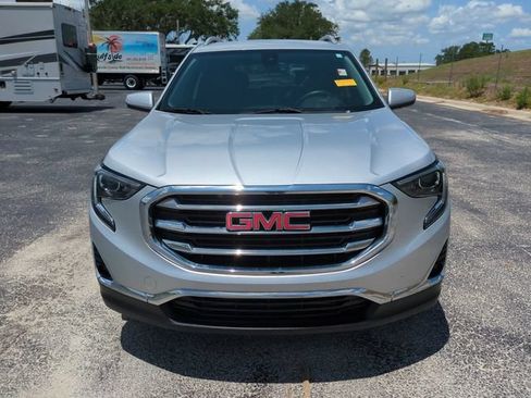 Used 2018 GMC Terrain SLT w/ Preferred Package FWD image 3