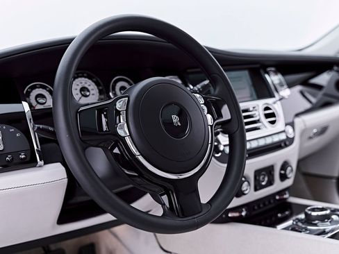 Used 2014 Rolls-Royce Wraith RWD image 42
