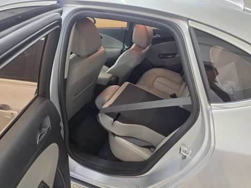 Used 2015 Buick Verano FWD image 9