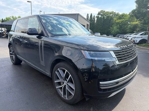 Certified 2025 Land Rover Range Rover Long Wheelbase SE AWD/4WD image 11