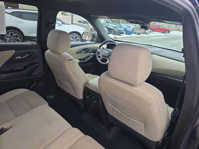 Used 2023 Chevrolet Traverse LS FWD image 38