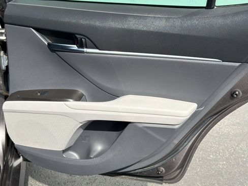 Certified 2021 Toyota Camry LE FWD image 27