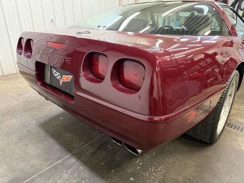 Used 1993 Chevrolet Corvette Coupe image 28