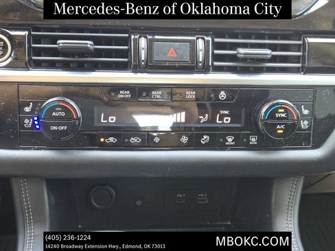 Used 2023 Nissan Pathfinder Platinum AWD/4WD image 17