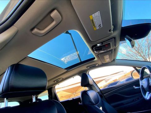 Used 2023 Hyundai Santa Fe SEL Premium image 14