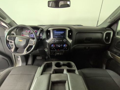 Used 2022 Chevrolet Silverado 3500 LT w/ Convenience Package AWD/4WD image 17