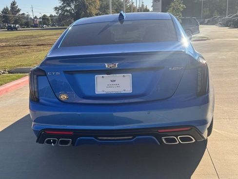 New 2026 Cadillac CT5 V image 4