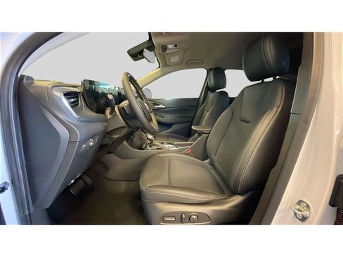 New 2026 Buick Encore GX Preferred w/ Comfort Package AWD/4WD image 12