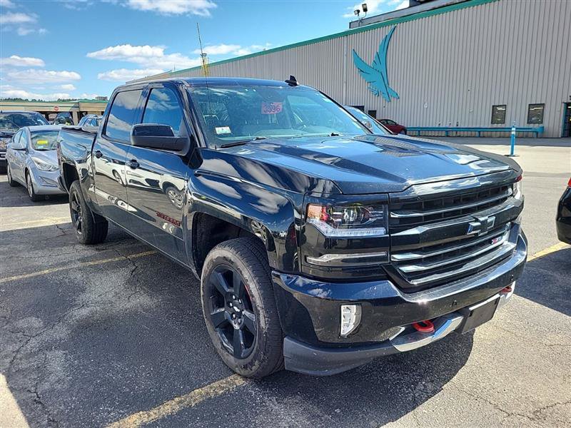 Used 2017 Chevrolet Silverado 1500 LTZ Z71 w/ Redline Edition AWD/4WD image 3