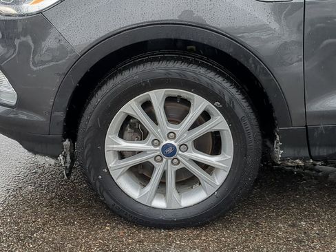 Used 2019 Ford Escape SEL image 17