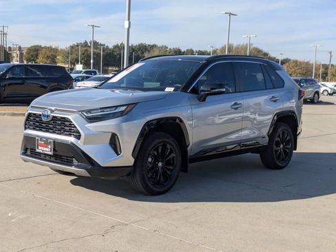 Used 2024 Toyota RAV4 XSE image 10