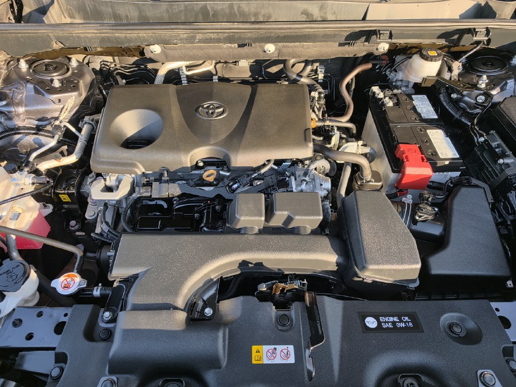 Used 2025 Toyota RAV4 XLE Premium FWD image 32