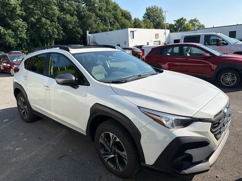 Used 2024 Subaru Crosstrek 2.0i Premium AWD/4WD image 11