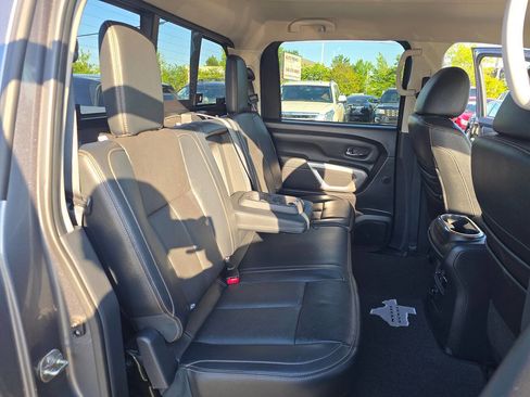 Used 2018 Nissan Titan SL w/ Texas Titan Edition AWD/4WD image 14