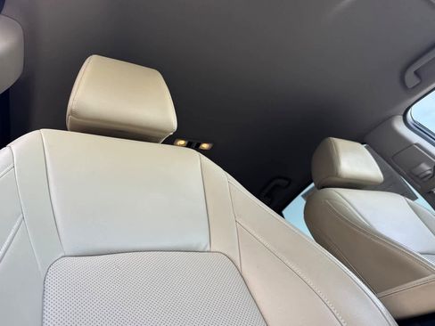 Used 2020 Honda Clarity Touring image 17