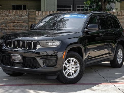 Used 2022 Jeep Grand Cherokee Laredo w/ Luxury Tech Group I image 12