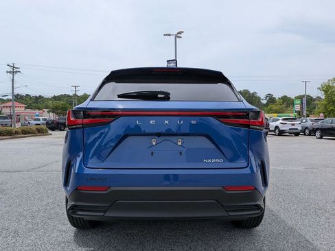 Used 2025 Lexus NX 250 FWD w/ Accessory Package (2T) image 7