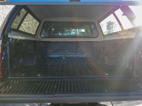 Used 2002 Ford F250 XL image 27