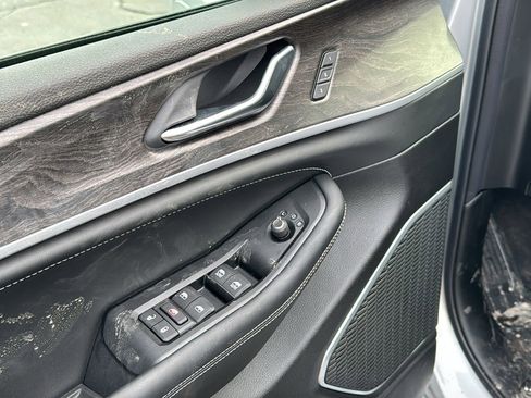 New 2026 Jeep Grand Cherokee L Limited image 15