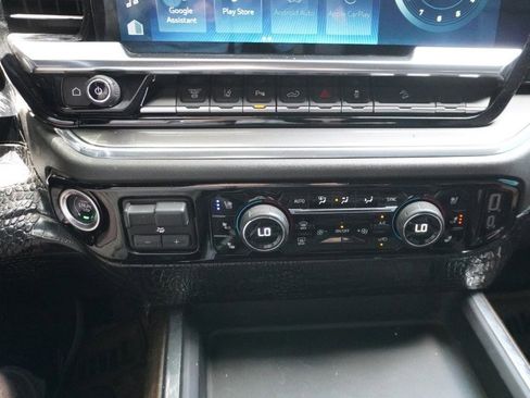 Used 2024 Chevrolet Silverado 2500 High Country w/ Technology Package image 24