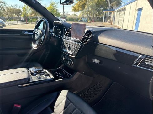 Used 2018 Mercedes-Benz GLE 350 image 23