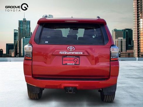 Used 2020 Toyota 4Runner SR5 Premium w/ Moonroof Package AWD/4WD image 5