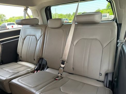 Used 2021 Ford Expedition Max Limited RWD image 22