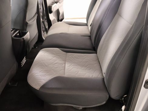 Used 2021 Toyota Tacoma TRD Off-Road image 12