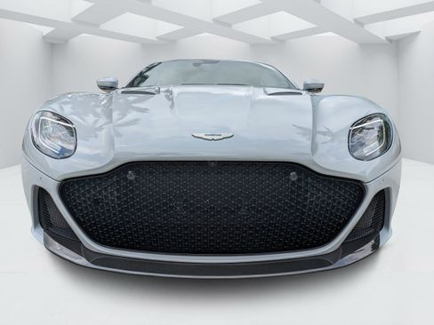 Used 2020 Aston Martin DBS Superleggera Volante RWD image 9