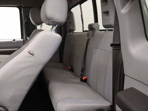 Used 2015 Ford F250 XLT w/ XLT Interior Package image 17