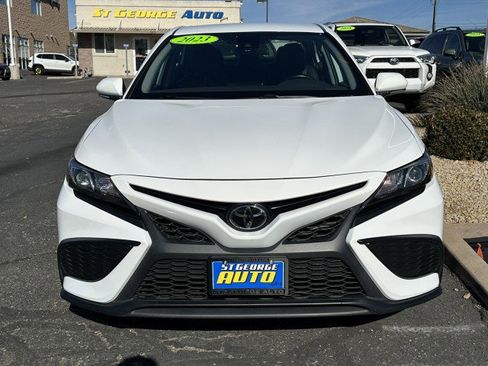 Used 2023 Toyota Camry SE image 8