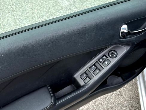 Used 2016 Kia Forte LX image 4