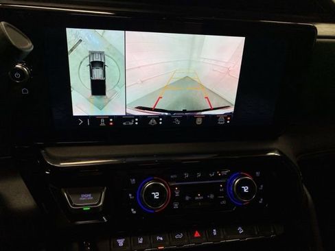 Used 2025 GMC Sierra 2500 AT4 w/ AT4 Premium Plus Package image 12