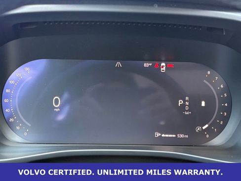 Certified 2025 Volvo XC40 B5 Core image 17