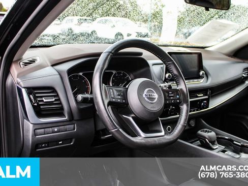 Used 2021 Nissan Rogue SV w/ Premium Package image 19