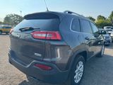 Used 2015 Jeep Cherokee Latitude image 3