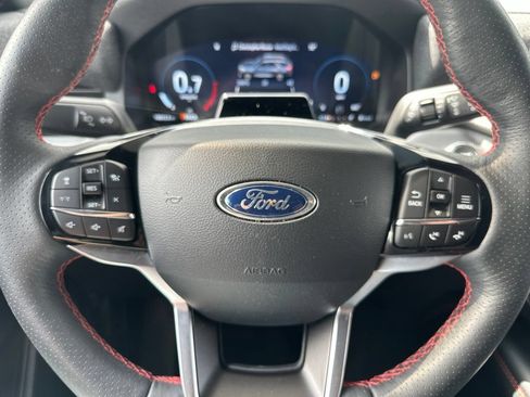 Used 2026 Ford Explorer ST-Line w/ ST-Line Street Pack AWD/4WD image 41