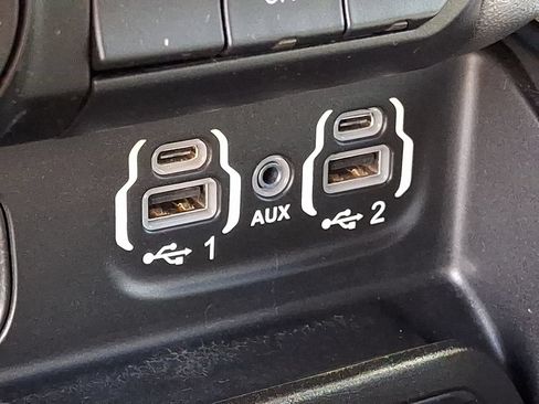 Used 2021 RAM 1500 Big Horn AWD/4WD image 24