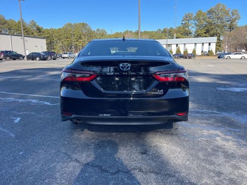 Used 2023 Toyota Camry LE image 10