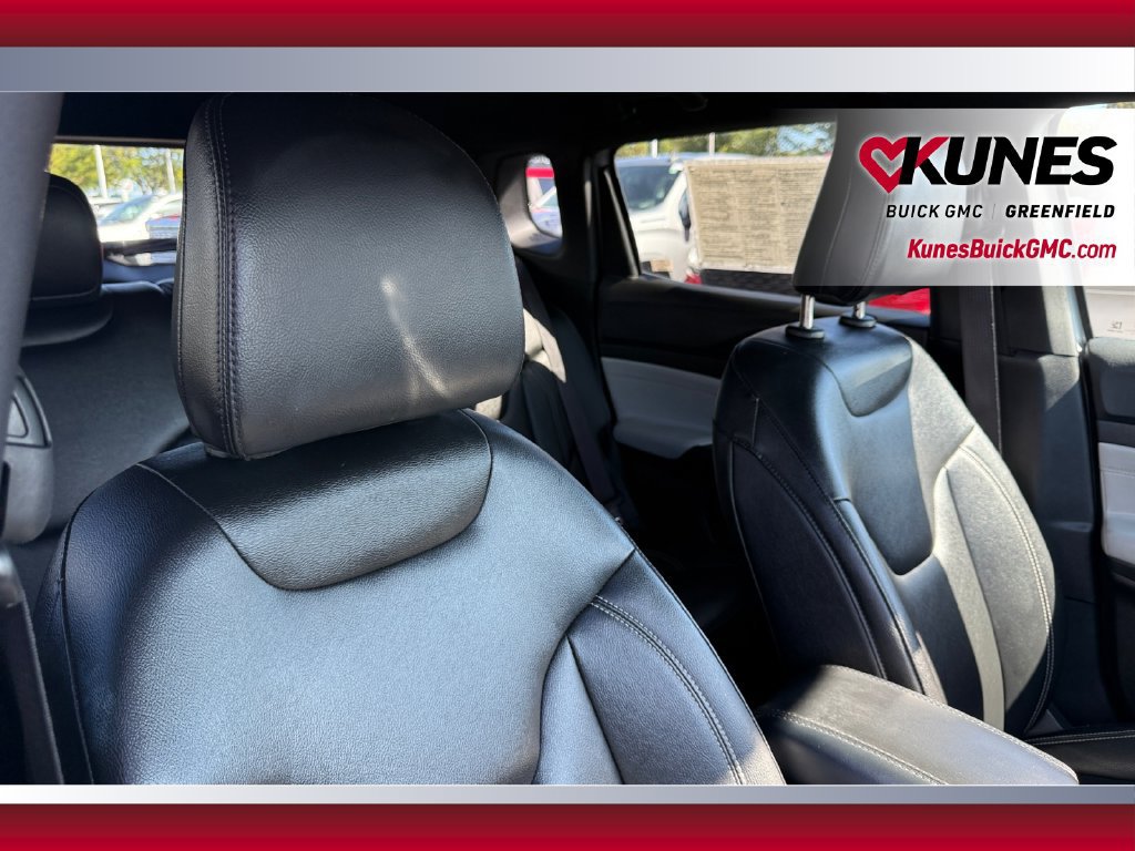 Used 2025 Jeep Compass Limited AWD/4WD image 43